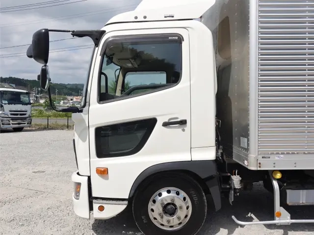 日野 バン車 レンジャー|中古トラックの販売・買取・査定のアイナビ