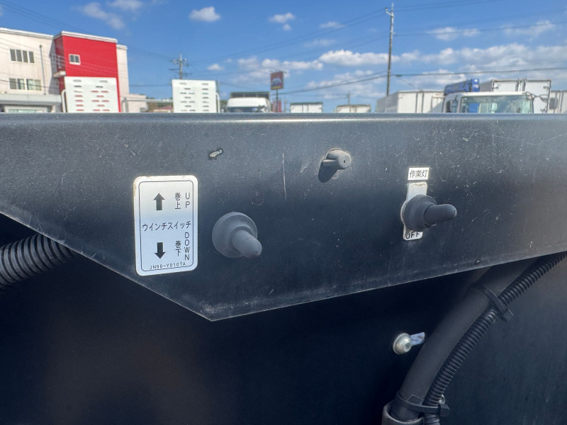 三菱ふそう 特殊車両 キャンター|中古トラックの販売・買取・査定のアイナビ