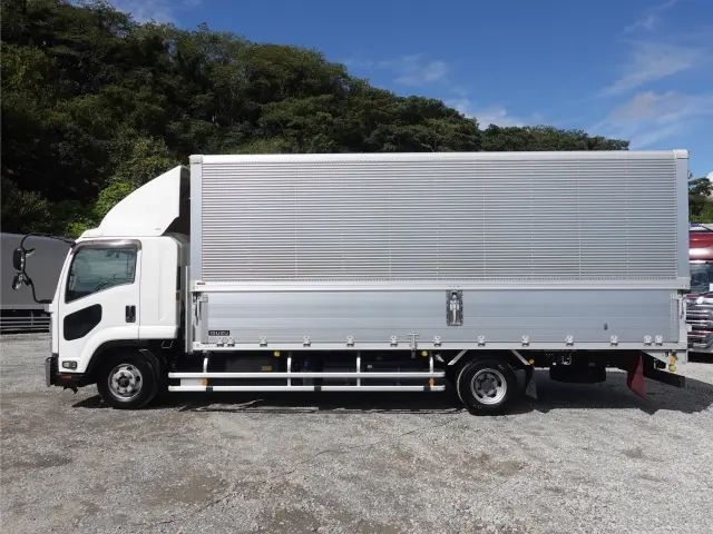 いすゞ ウイング車 フォワード|中古トラックの販売・買取・査定のアイナビ
