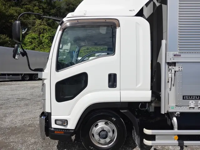 いすゞ ウイング車 フォワード|中古トラックの販売・買取・査定のアイナビ