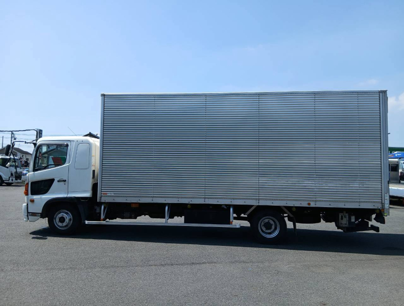 日野 バン車 レンジャー|中古トラックの販売・買取・査定のアイナビ