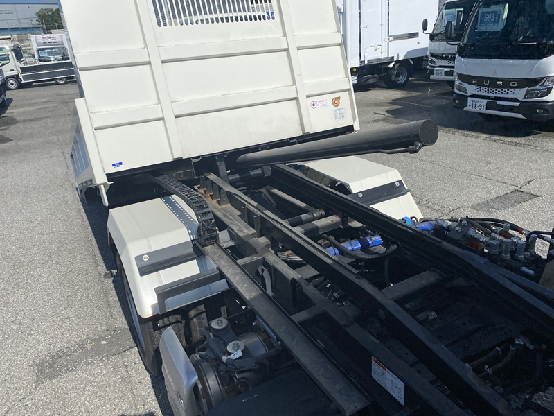 キャンター　4ナンバー　新明和工業　水平ゲート　ローダーダンプ　積載3,000kg|中古トラックの販売・買取・査定のアイナビ
