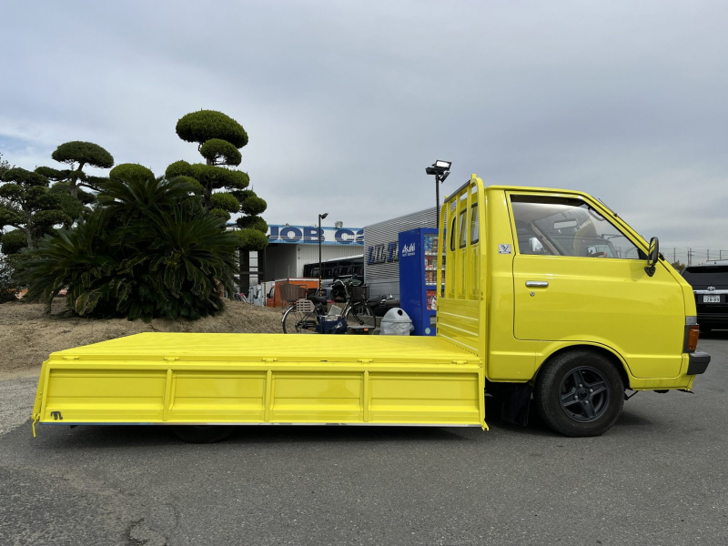 日産 平ボディ|中古トラックの販売・買取・査定のアイナビ