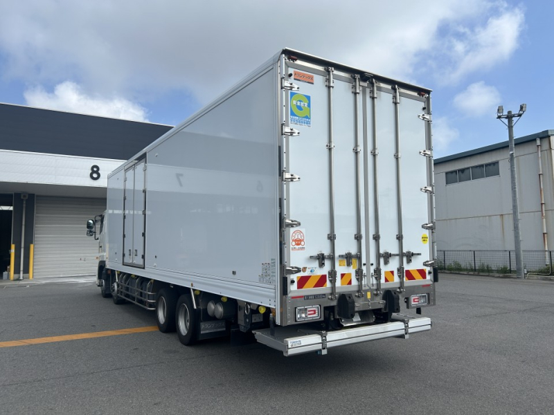 日野 冷凍バン プロフィア|中古トラックの販売・買取・査定のアイナビ
