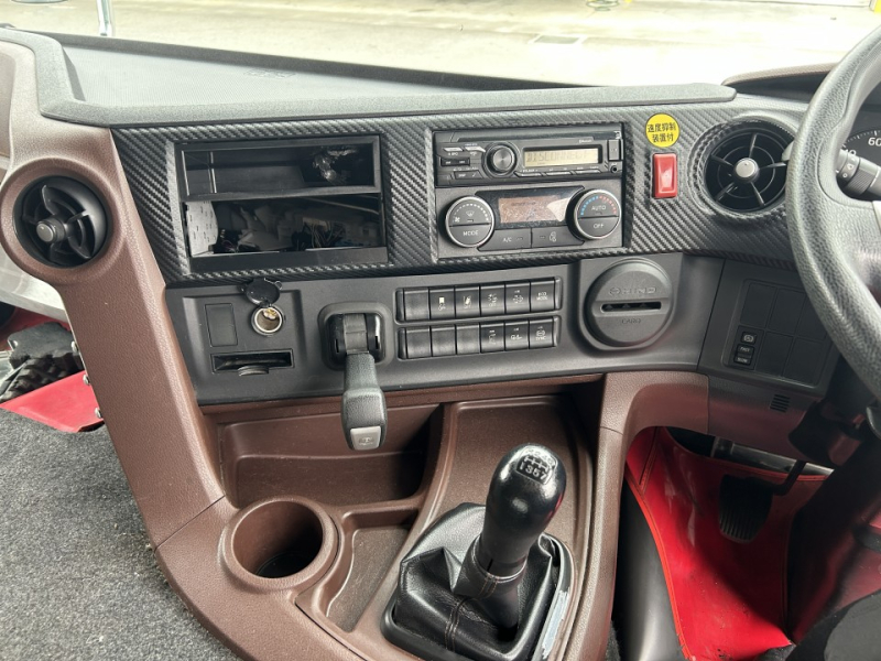 日野 バン車 プロフィア|中古トラックの販売・買取・査定のアイナビ