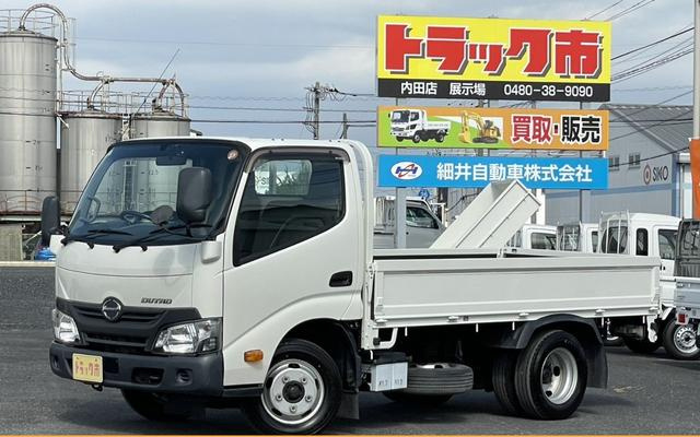 日野 平ボディ デュトロ|中古トラックの販売・買取・査定のアイナビ