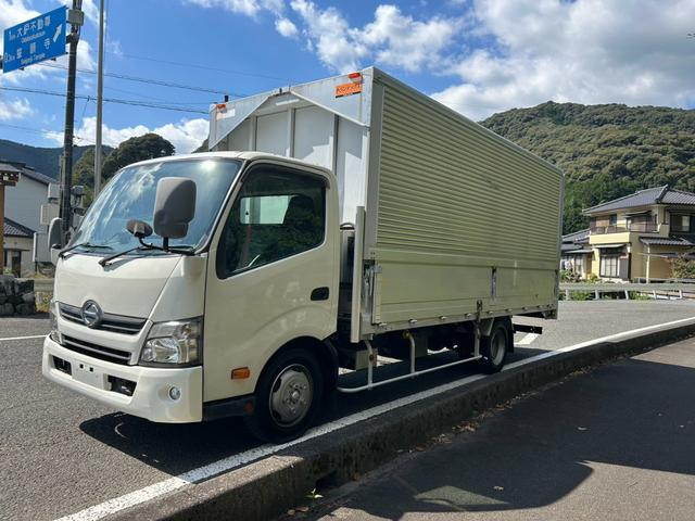日野 ウイング車 デュトロ|中古トラックの販売・買取・査定のアイナビ