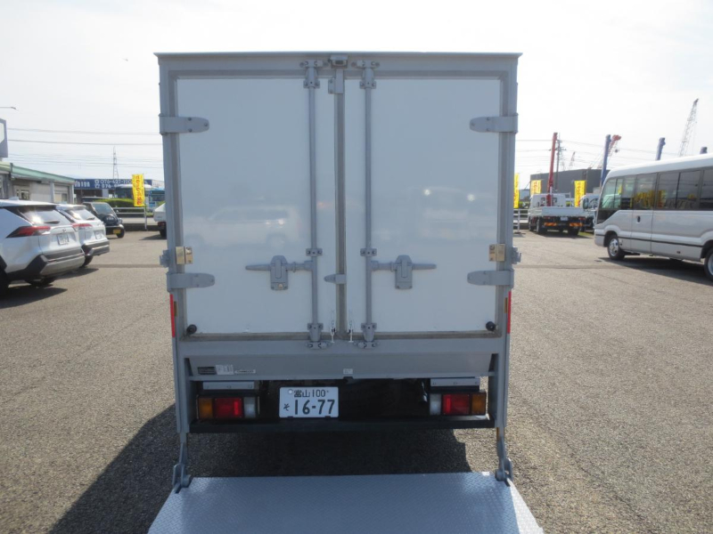 いすゞ バン車|中古トラックの販売・買取・査定のアイナビ