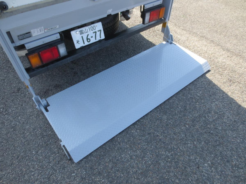 いすゞ バン車|中古トラックの販売・買取・査定のアイナビ