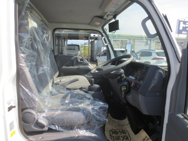 いすゞ バン車|中古トラックの販売・買取・査定のアイナビ