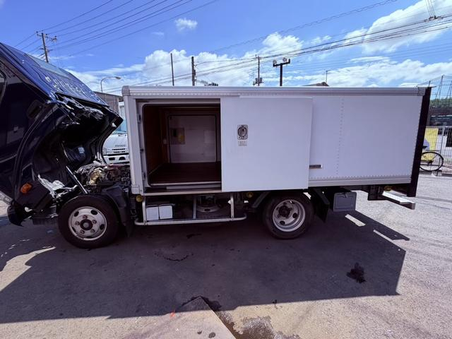 日野 バン車 デュトロ|中古トラックの販売・買取・査定のアイナビ