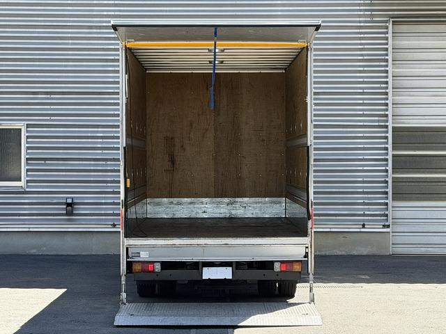 トヨタ バン車|中古トラックの販売・買取・査定のアイナビ