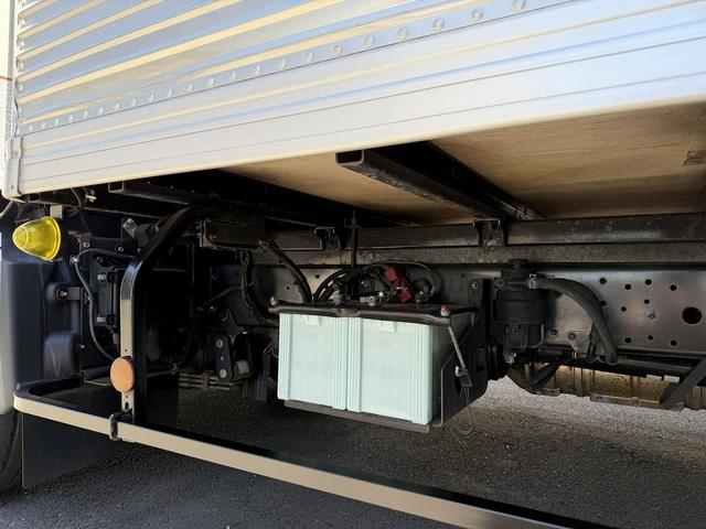 トヨタ バン車|中古トラックの販売・買取・査定のアイナビ