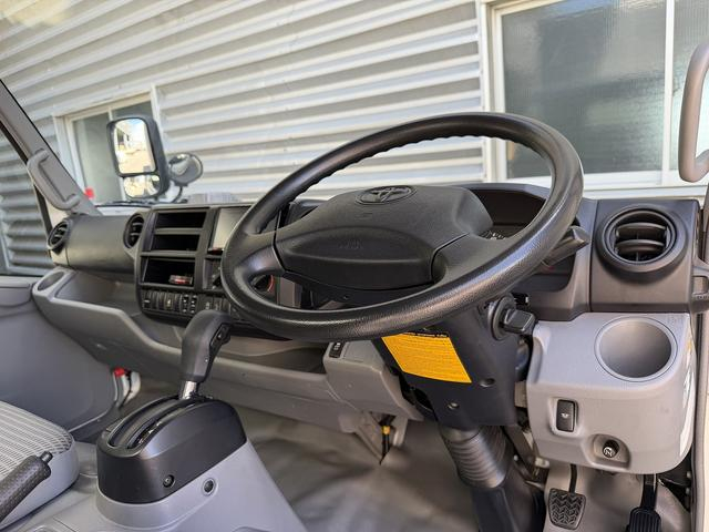 トヨタ バン車|中古トラックの販売・買取・査定のアイナビ