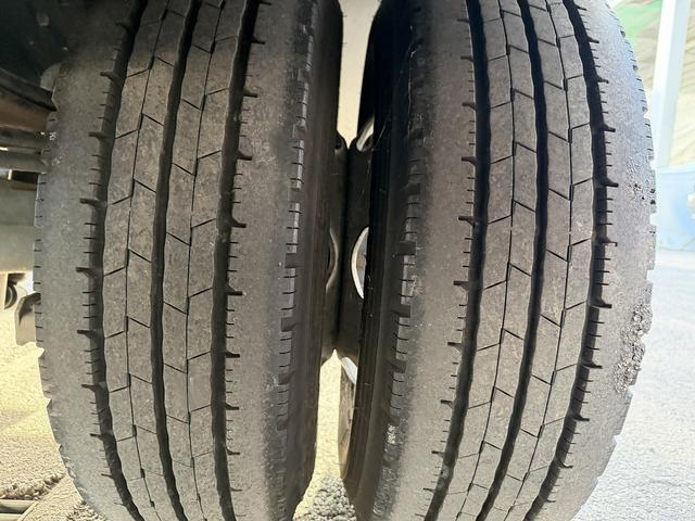 トヨタ バン車|中古トラックの販売・買取・査定のアイナビ