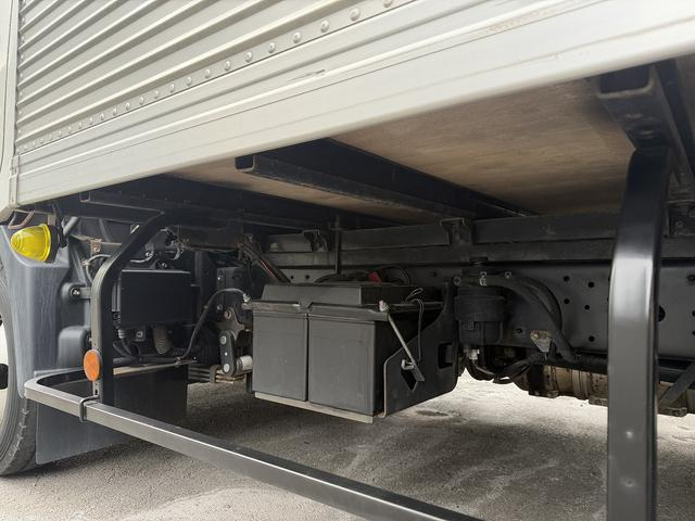 トヨタ バン車|中古トラックの販売・買取・査定のアイナビ