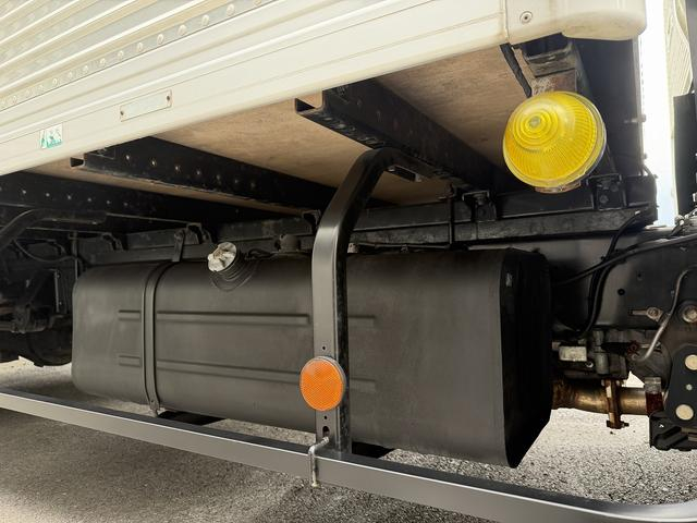 トヨタ バン車|中古トラックの販売・買取・査定のアイナビ