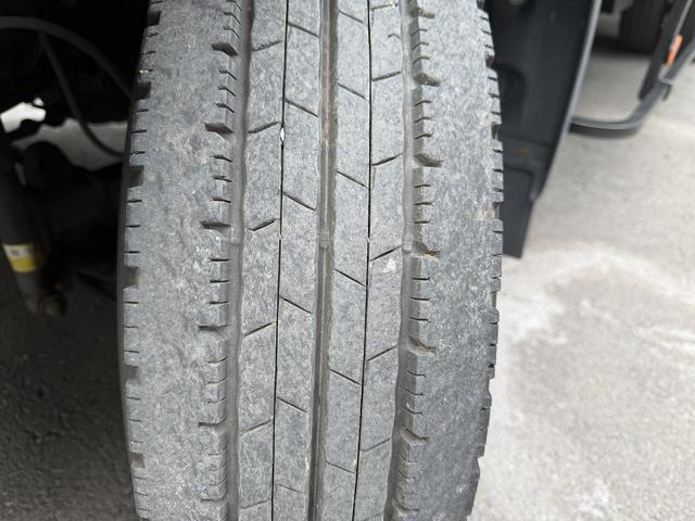 トヨタ バン車|中古トラックの販売・買取・査定のアイナビ