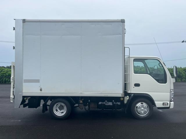 マツダ バン車|中古トラックの販売・買取・査定のアイナビ