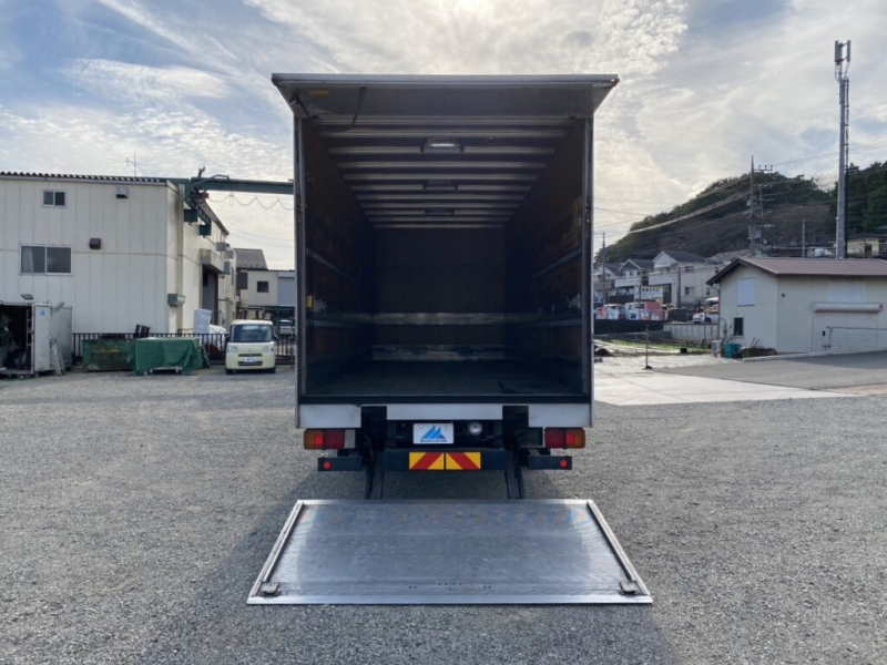 日野 バン車 レンジャー|中古トラックの販売・買取・査定のアイナビ