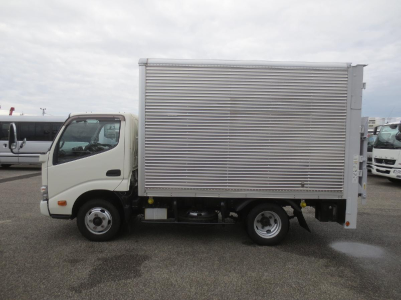 日野 バン車|中古トラックの販売・買取・査定のアイナビ