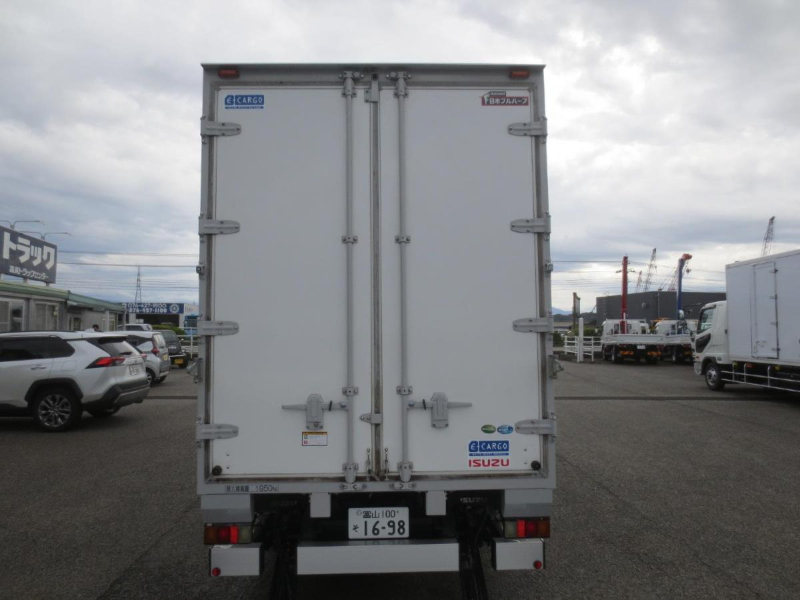 いすゞ バン車|中古トラックの販売・買取・査定のアイナビ
