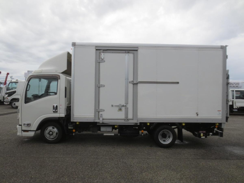 いすゞ バン車|中古トラックの販売・買取・査定のアイナビ