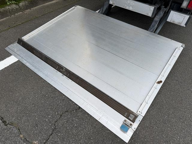 いすゞ バン車|中古トラックの販売・買取・査定のアイナビ
