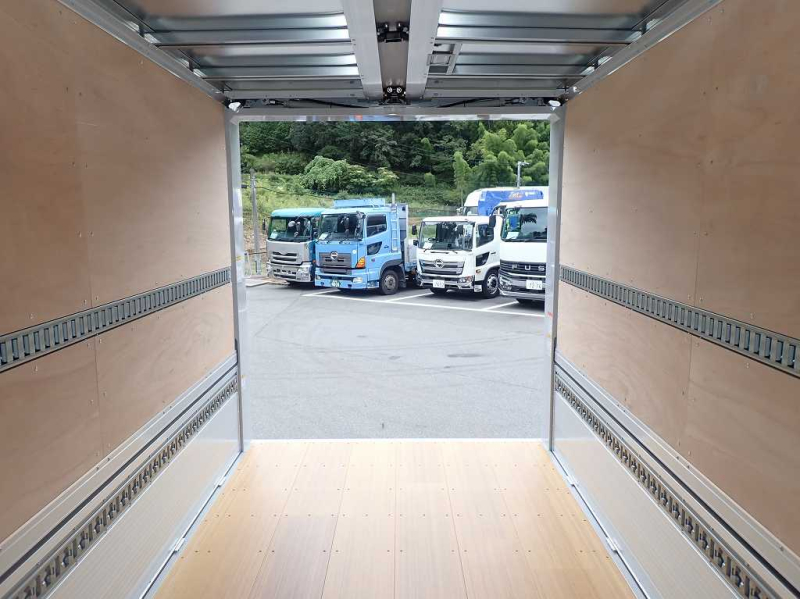 日野 ウイング車|中古トラックの販売・買取・査定のアイナビ