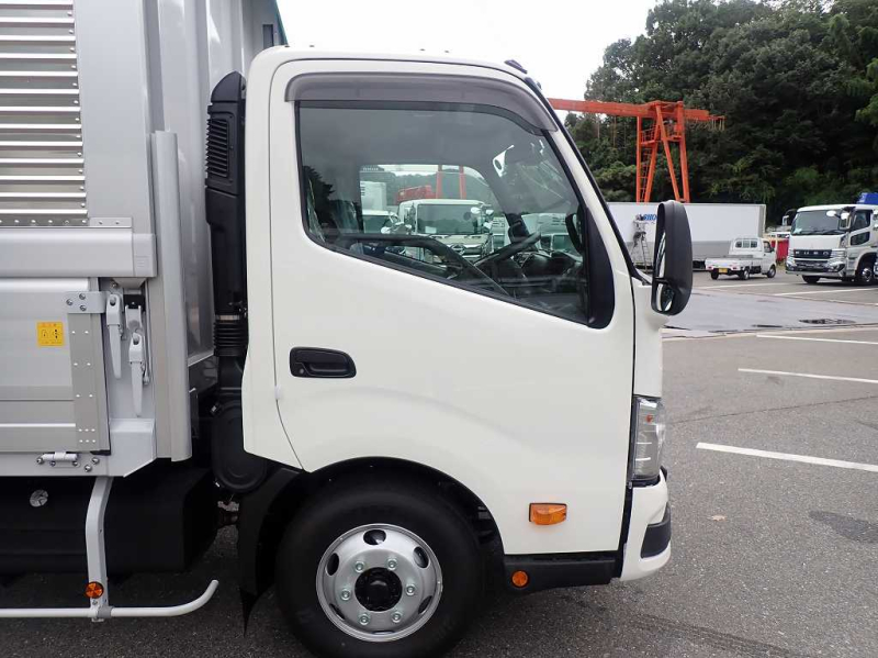 日野 ウイング車|中古トラックの販売・買取・査定のアイナビ