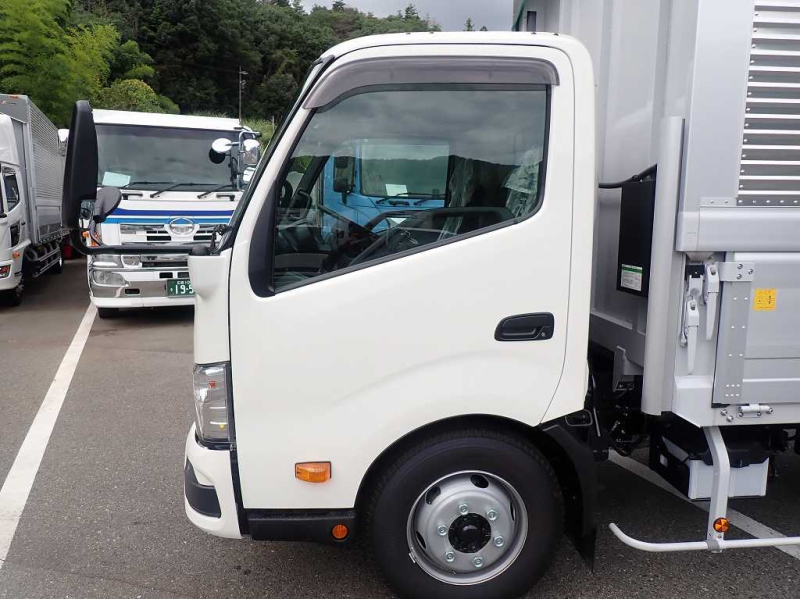 日野 ウイング車|中古トラックの販売・買取・査定のアイナビ