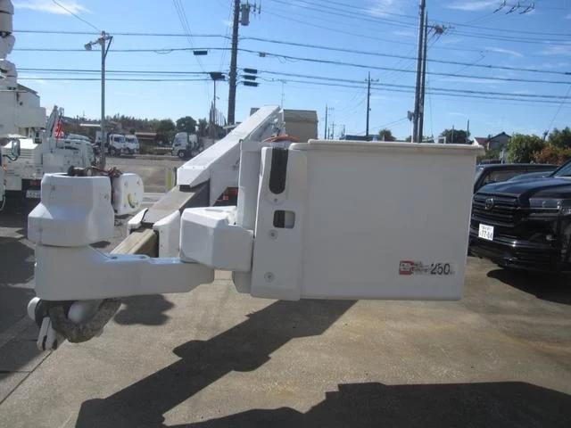 いすゞ 特殊車両|中古トラックの販売・買取・査定のアイナビ