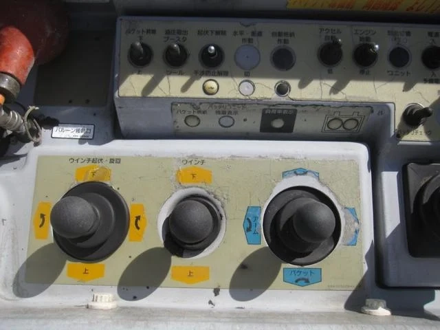 いすゞ 特殊車両|中古トラックの販売・買取・査定のアイナビ