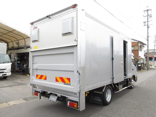 トヨタ バン車|中古トラックの販売・買取・査定のアイナビ