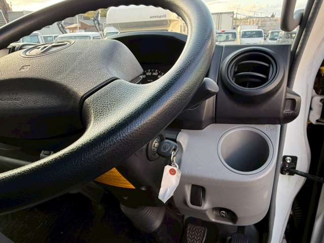 トヨタ バン車 ダイナ|中古トラックの販売・買取・査定のアイナビ