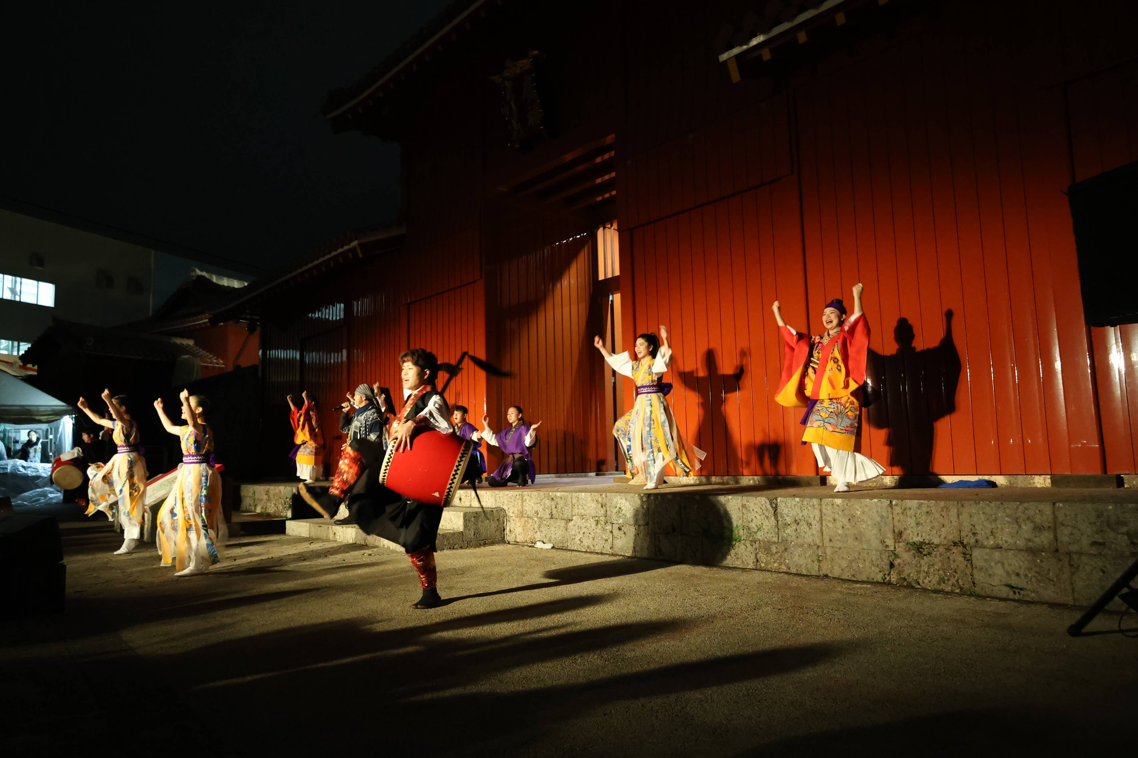 彩の首里城プロジェクションマッピングと琉球芸能　～御城の夕べ～