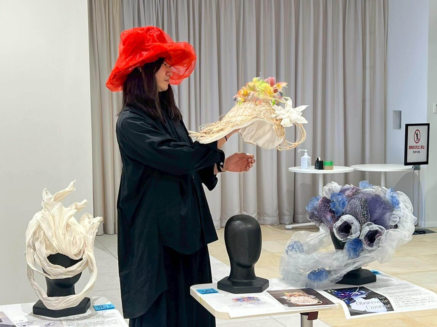 KAI Hat & Head-piece Competition 2025」大倉小枝さんの『流動』が最