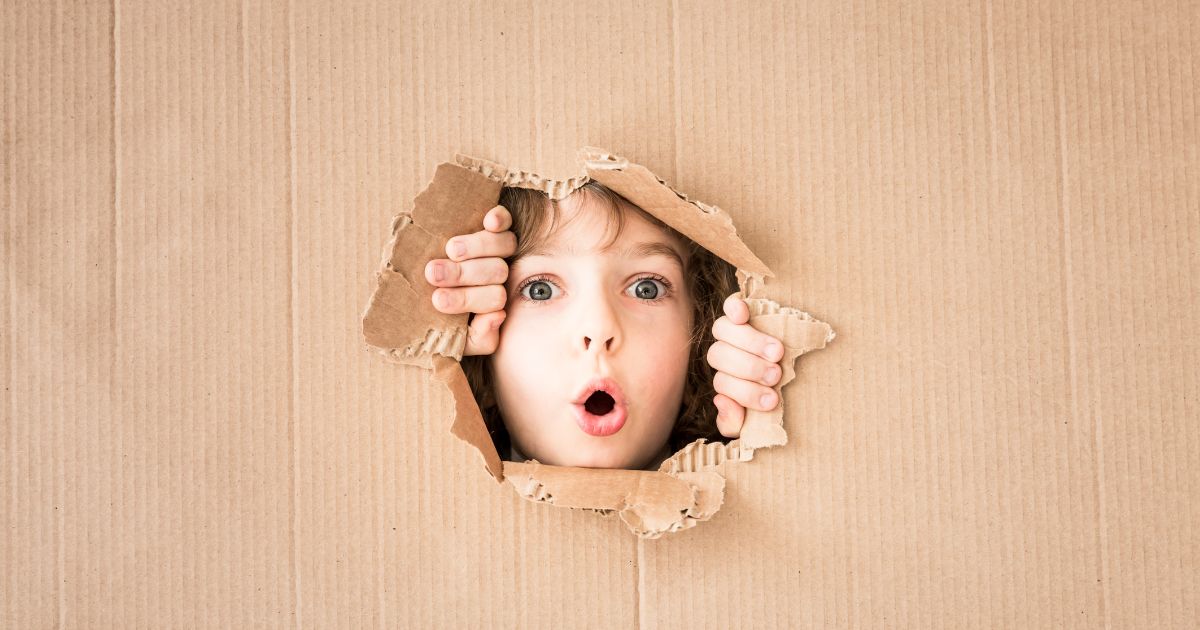 おどけるこども