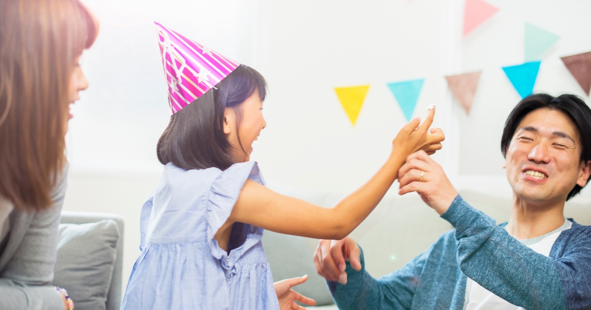 ザッカーバーグが娘のために顔にラメを入れた理由。子どもの「好き」への応援の話