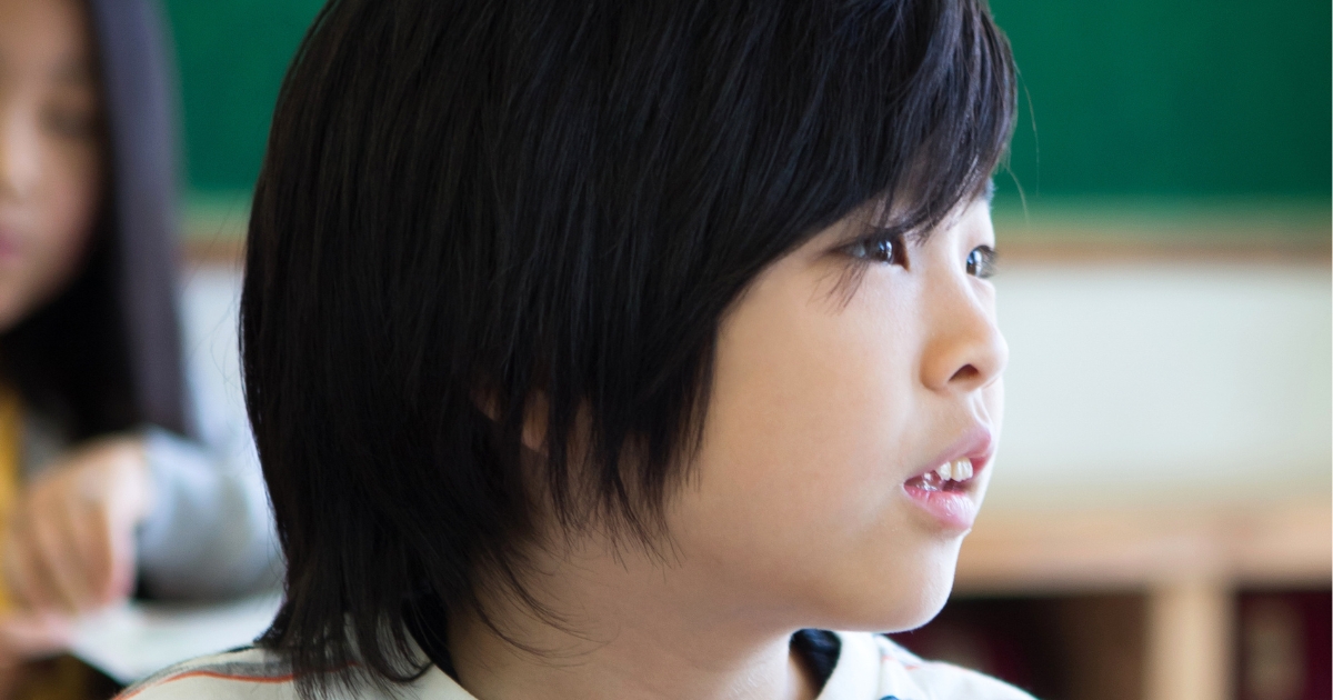 「今日、学校どうだった？」「べつに」。お迎えの帰り道、会話が続かなくてもいい理由