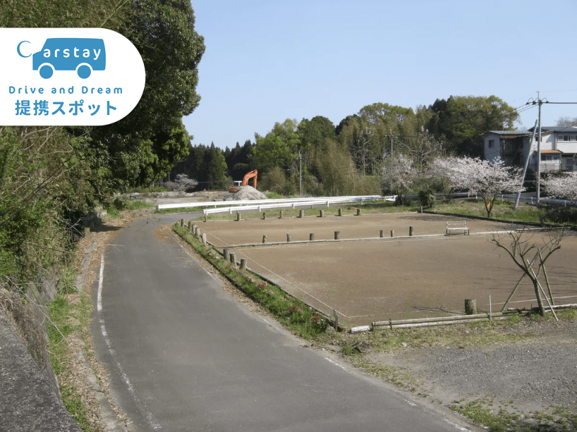 弓笠神社駐車場 写真2