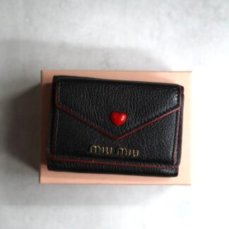 miu miu ミュウミュウ / マドラスラブレターウォレット