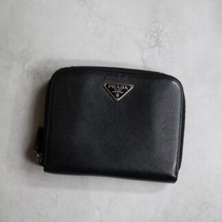 PRADA プラダ / サフィアーノトライアングルコンパクトウォレット