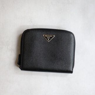 PRADA プラダ / サフィアーノトライアングルコンパクトウォレット