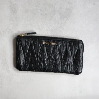 miu miu ミュウミュウ / マテラッセポーチ
