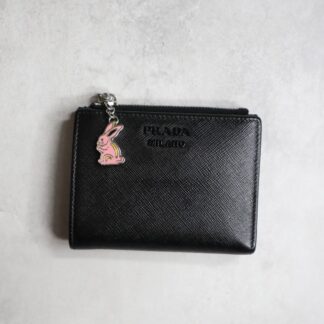 PRADA プラダ / サフィアーノスマルトバイフォールドウォレット