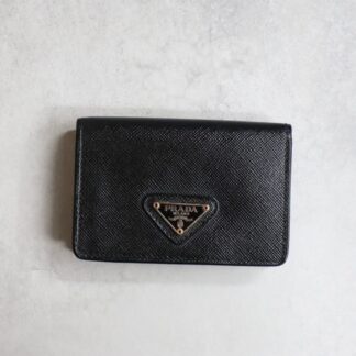 PRADA プラダ / サフィアーノトライアングルカードホルダー