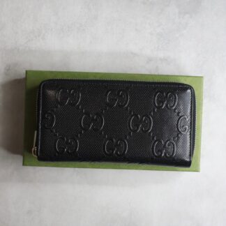 GUCCI グッチ / GGエンボスジップアラウンドウォレット