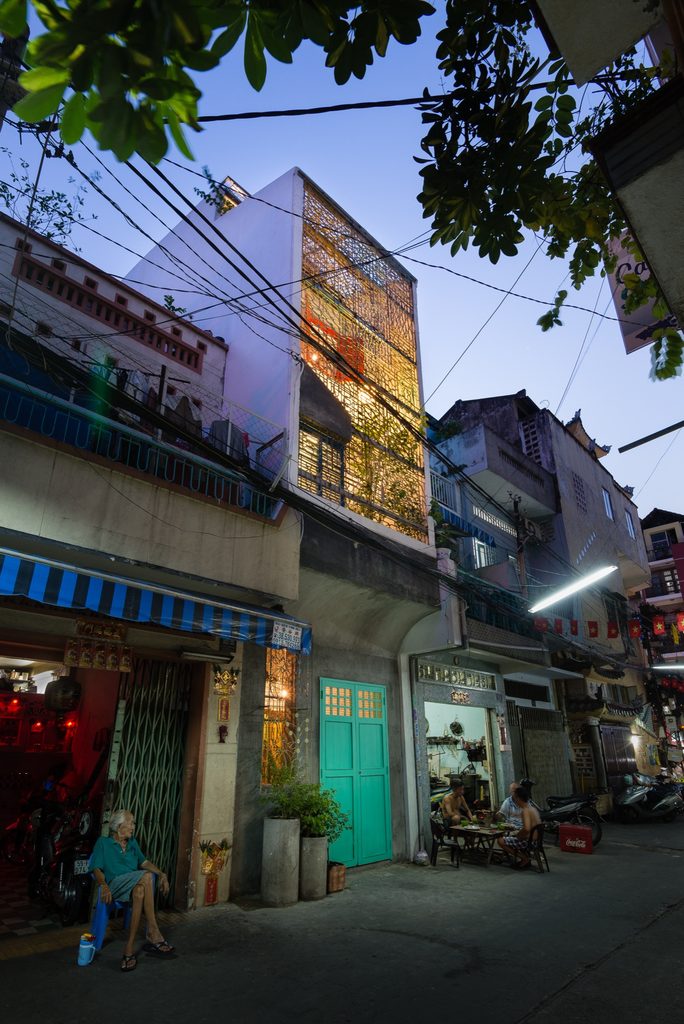 Credit: Quang Trần, Hiroyuki Oki