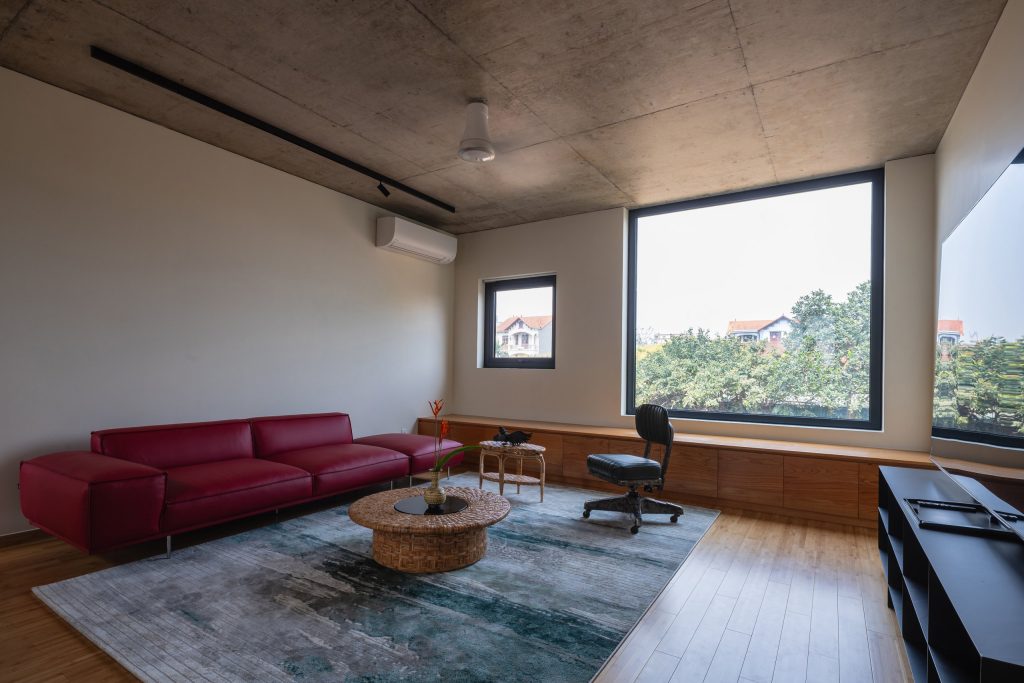 100 Windows by Inrestudio, Hanoi, shared room on the second floor